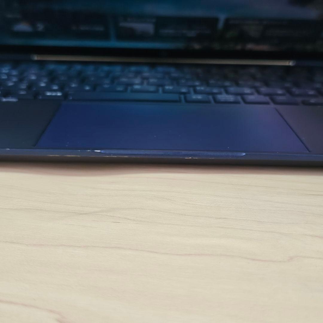 HP Dragonfly G2／Core i5／LTE内蔵／ペン