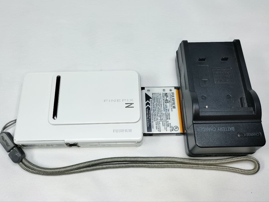 【動確/良品】FUJIFILM FinePix Z300 ホワイトカラー