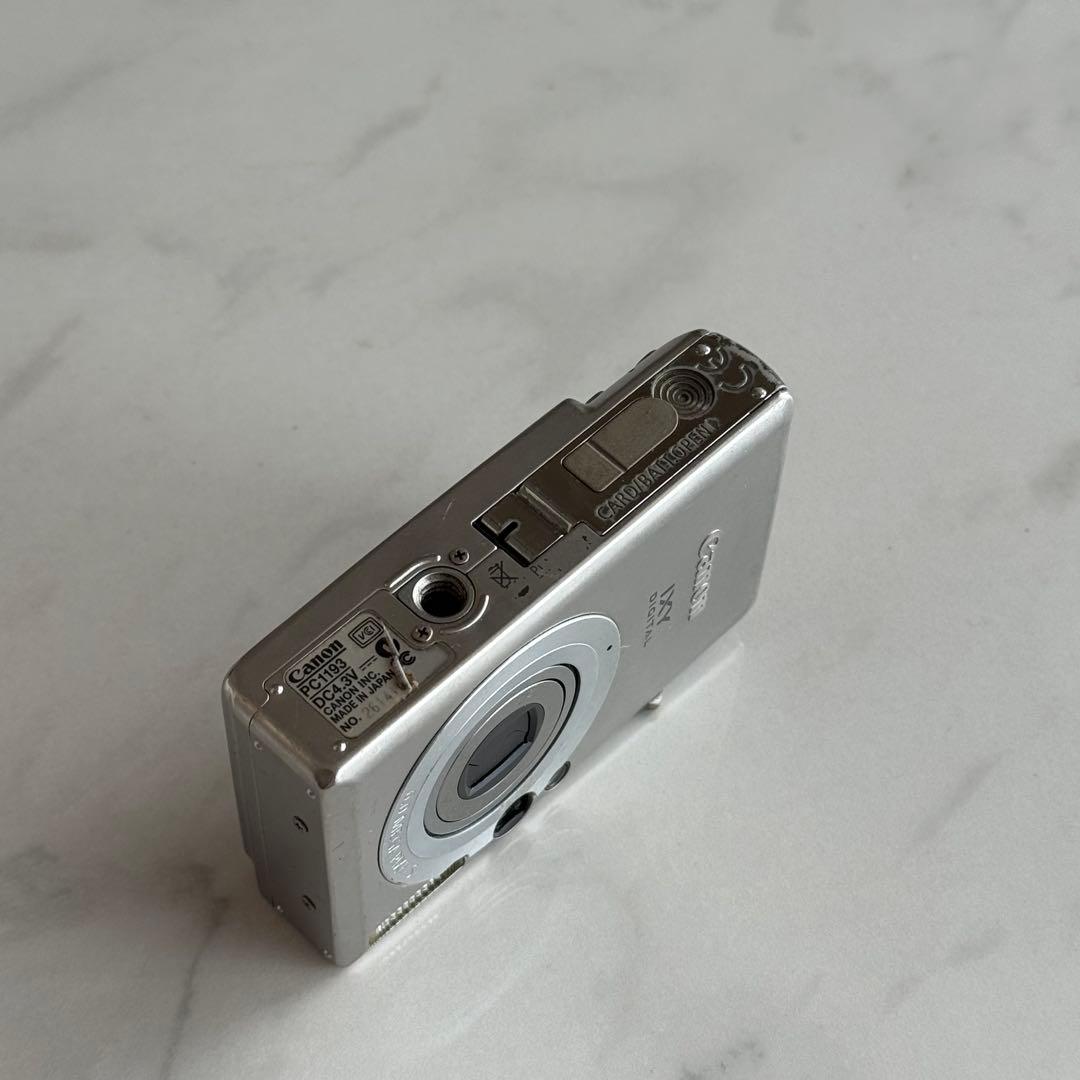 〔即日発送可〕Canon IXY DIGITAL 10 シルバー