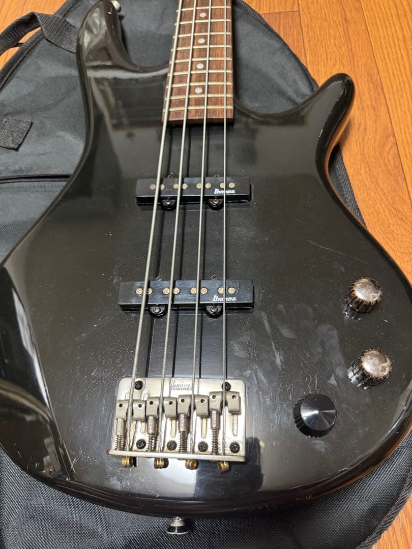 Ibanez 恐らく GSR320 エレキベース ブラック