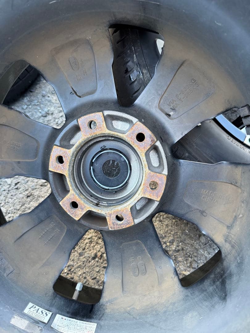 引き取り限定(大阪堺)バトルシップ17インチタイヤ・ホイールセット　ハイエース