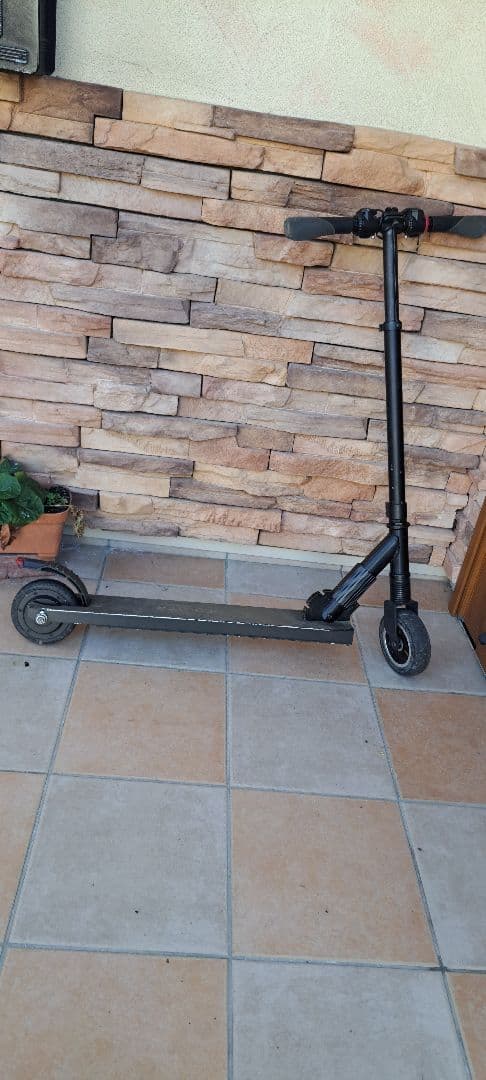 キックボード 黒