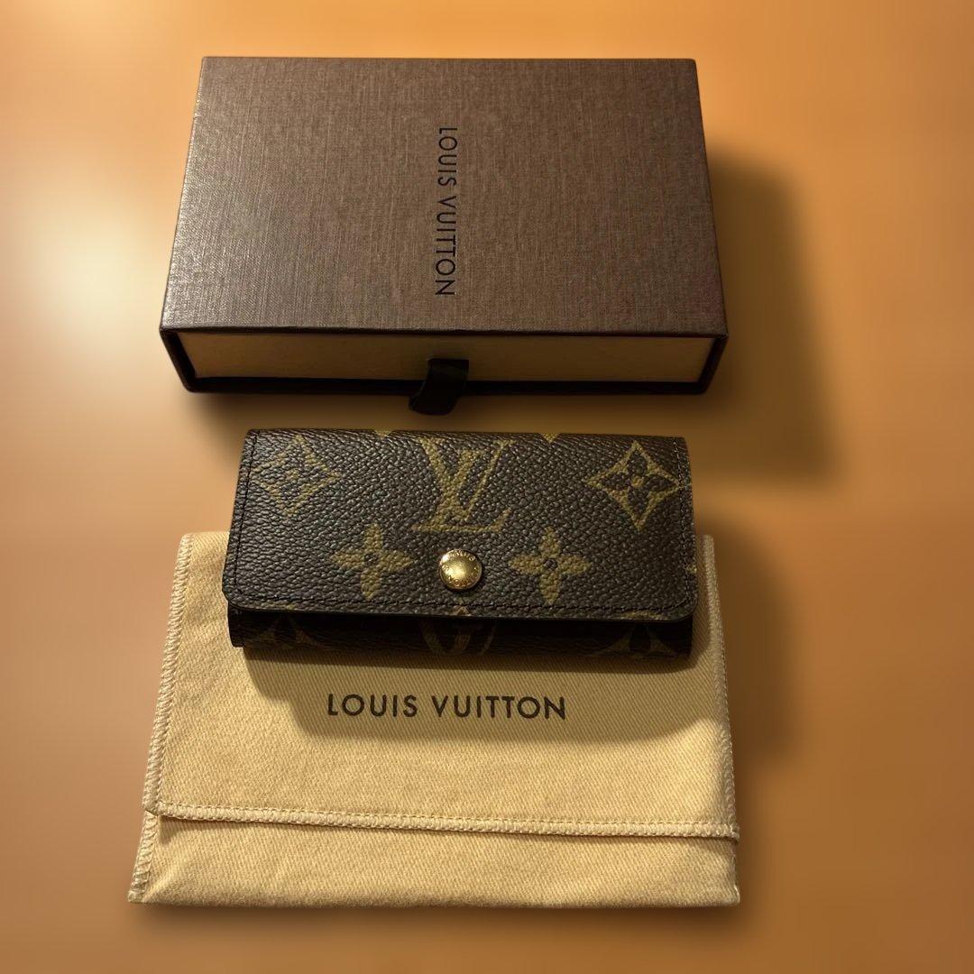 キーケース　LOUIS VUITTON