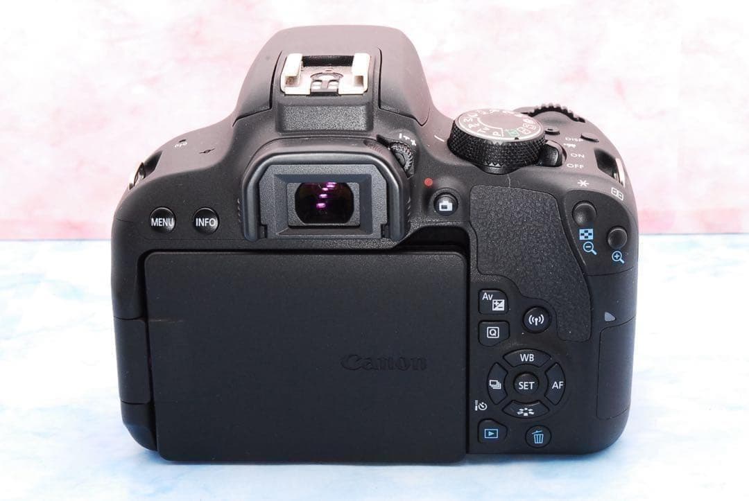 キャノン Kiss X9i★豪華Wレンズ★スマホ転送OK★一眼レフカメラ