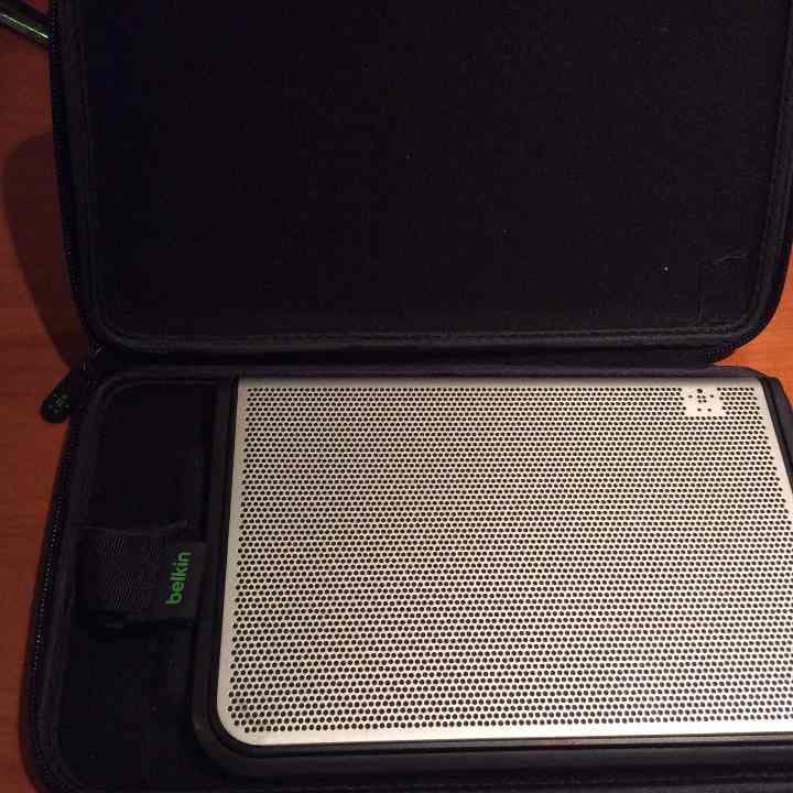 スピーカー・ウーファー Belkin Fusible Bluetooth Speaker