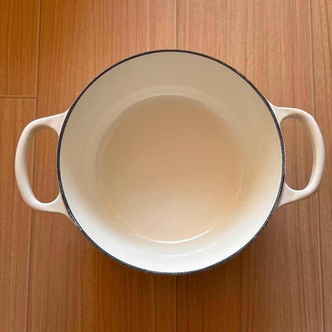 【Le Creuset】未使用品 両手鍋 白