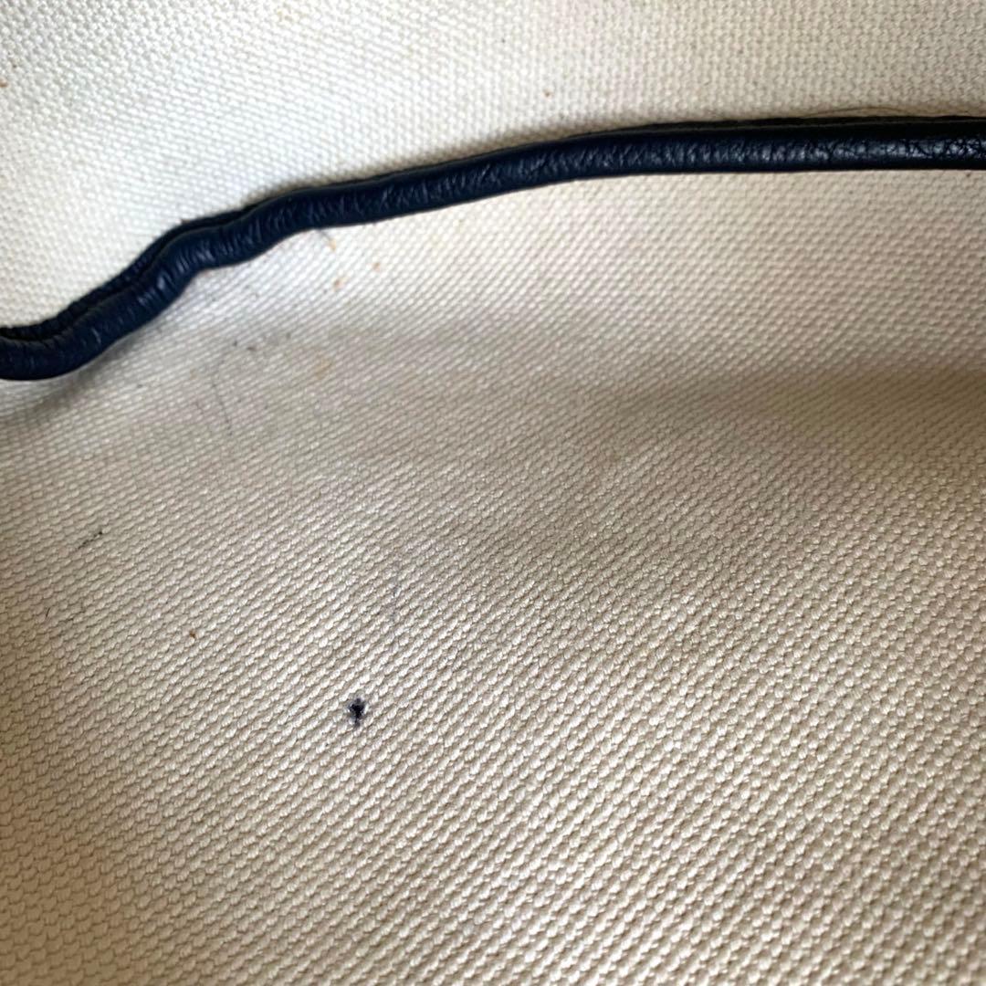 ジョルジオ アルマーニ トートバッグオールレザー ネイビー　ポーチ・チャーム付