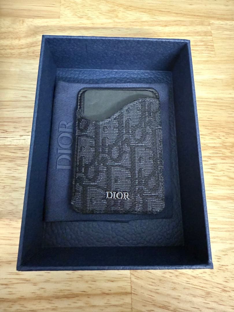 Dior スマートフォン マグネットウォレット