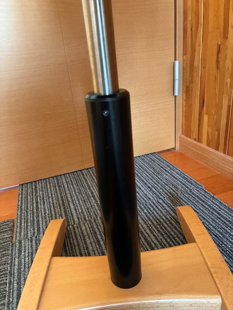 バランスシナジー　スクエア　腰痛対策椅子