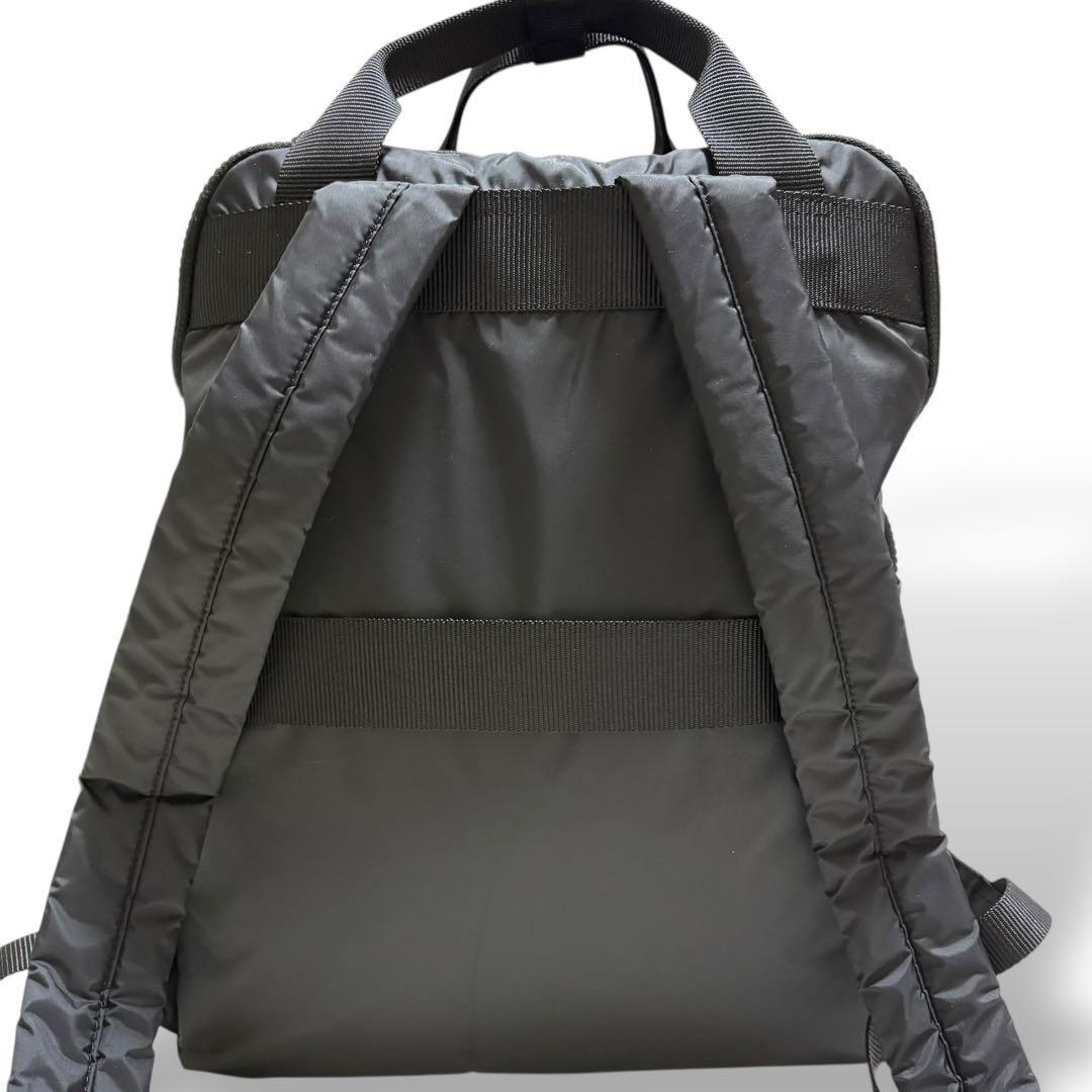 美品　agnes b アニエスベー　バックパック　リュック　ユニセックス　A4可