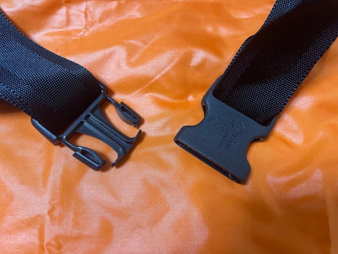 【美品】PORTER ポーター ボディバッグ ヘキサリア(S)682-17952