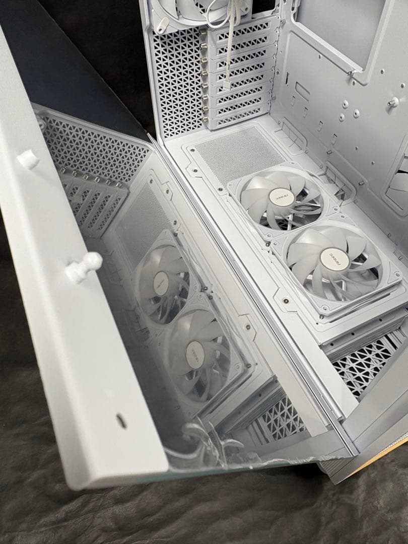 k*u様 Antec FLUX PRO フルタワーケース