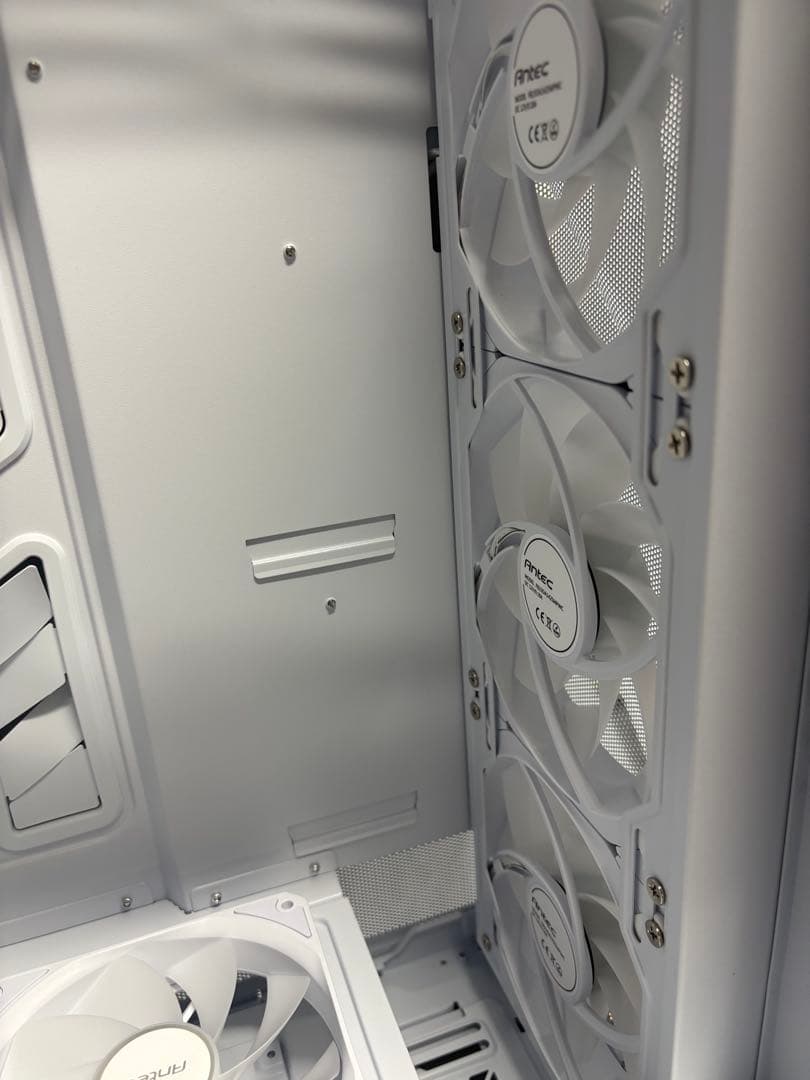 k*u様 Antec FLUX PRO フルタワーケース