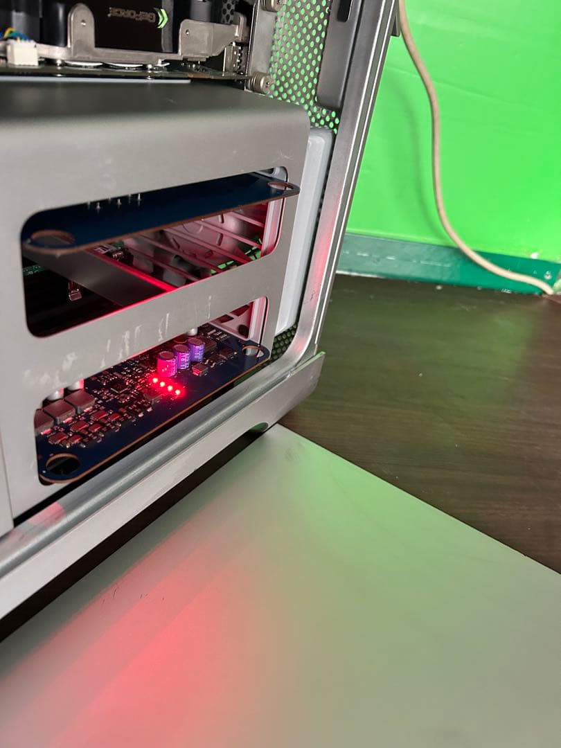 Apple Mac Pro シルバー