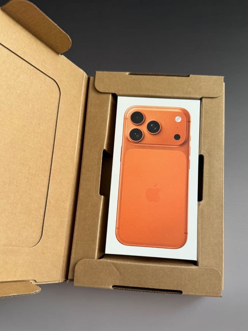 Apple iPhone 17 Pro オレンジ　256G