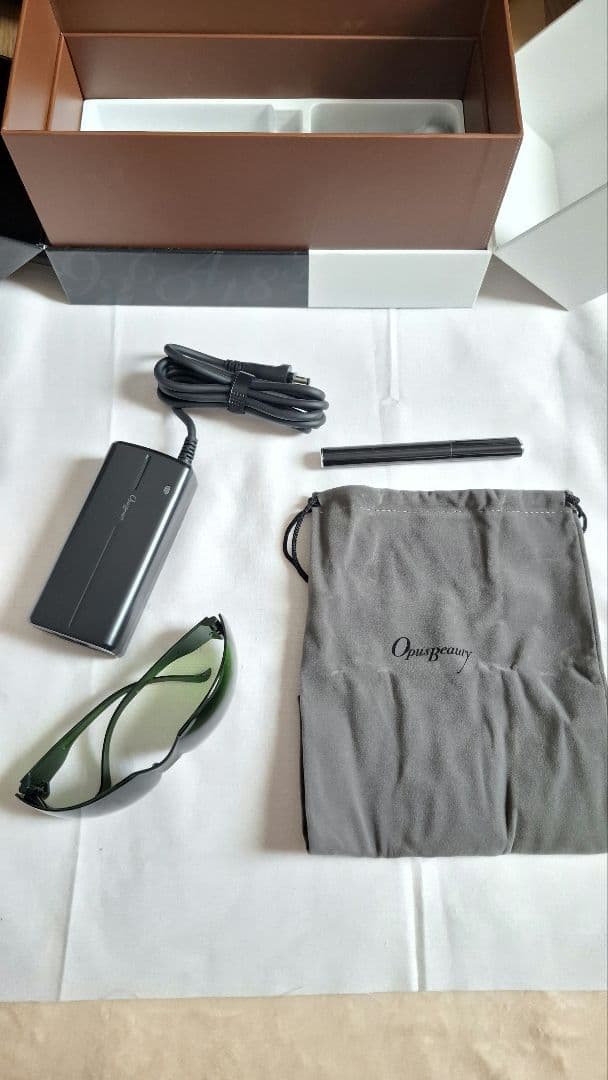 OPUS BEAUTY 03（オーパスビューティー）　脱毛器　家庭用脱毛器