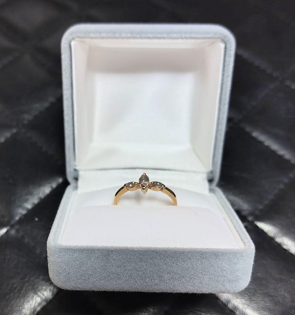 ダイヤモンドデザインリング　　K18ゴールド指輪