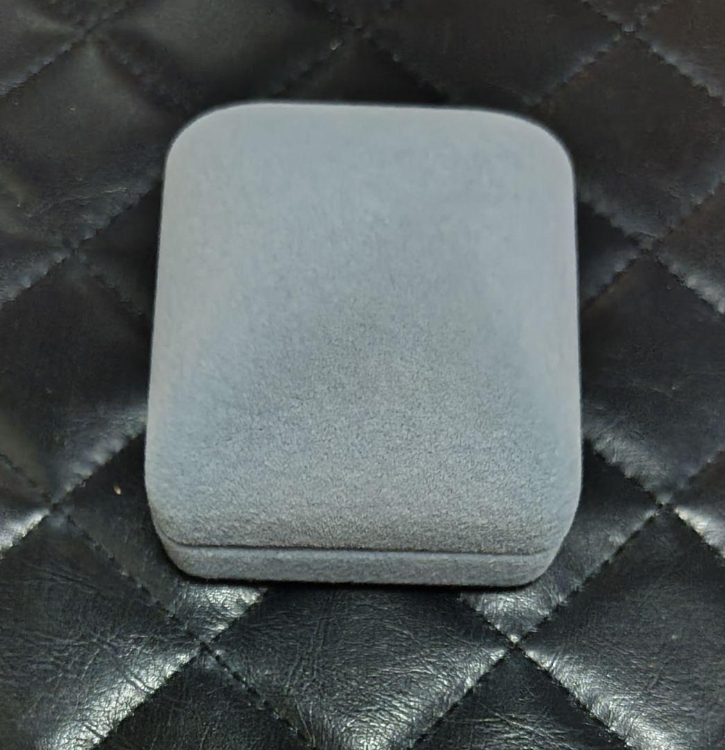 ダイヤモンドデザインリング　　K18ゴールド指輪