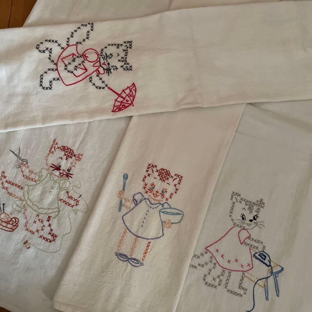 ☆レア☆ヴィンテージ キトゥン エンブロイダリーウィークリークロス ７枚セット