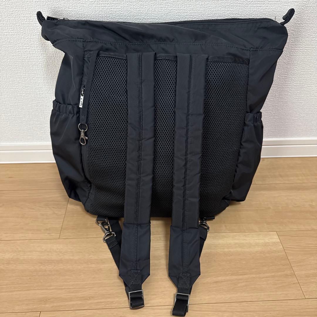 agnis b. ブラック マザーズバッグ　リュック