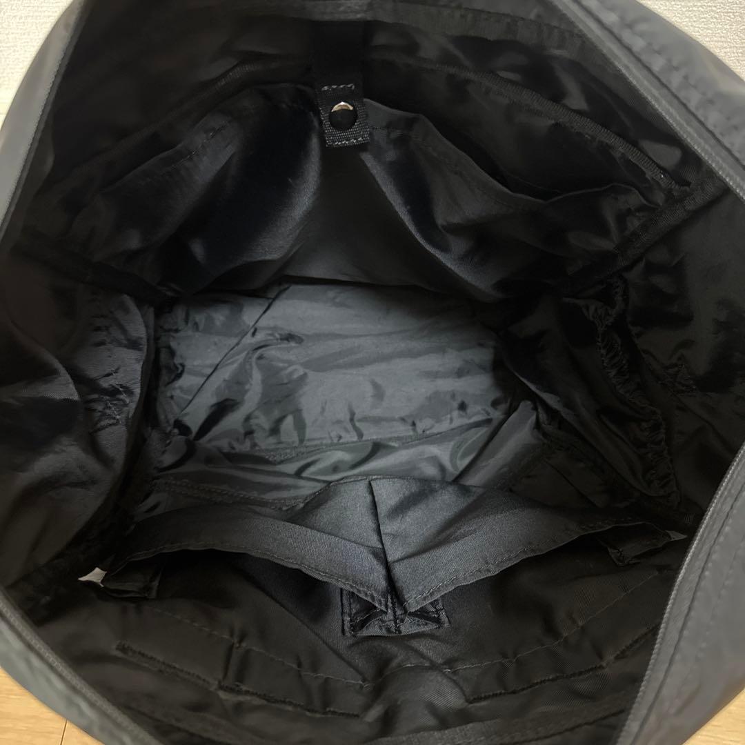 agnis b. ブラック マザーズバッグ　リュック