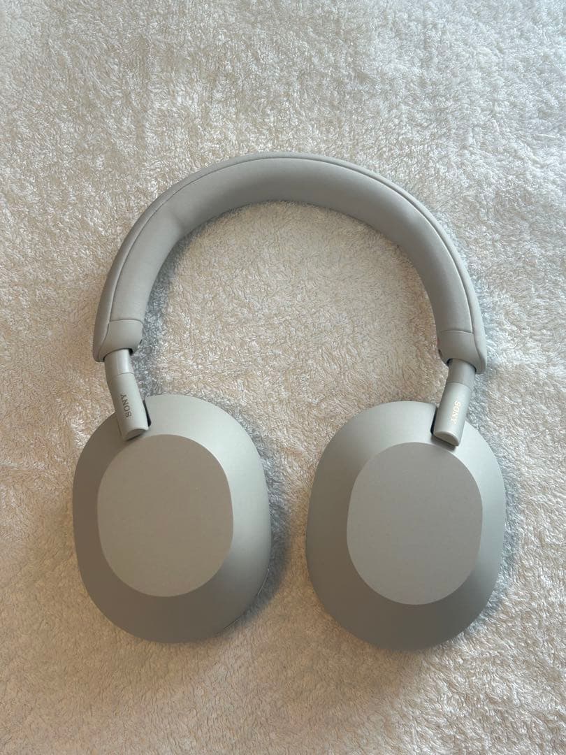 【美品】SONY WH-1000XM5 ヘッドホン プラチナシルバー ホワイト