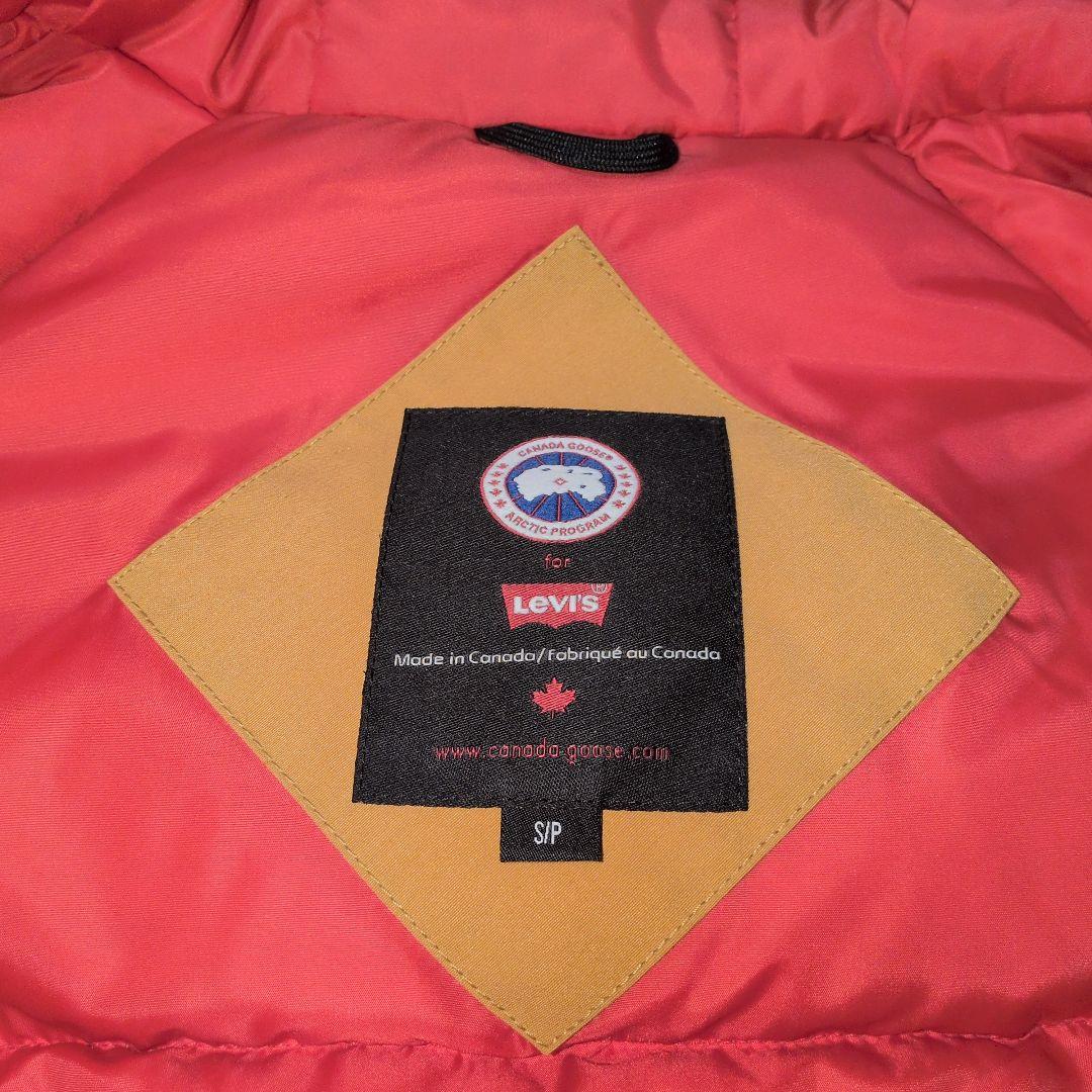 リーバイス×カナダグース　ダウンジャケット 世界300着限定