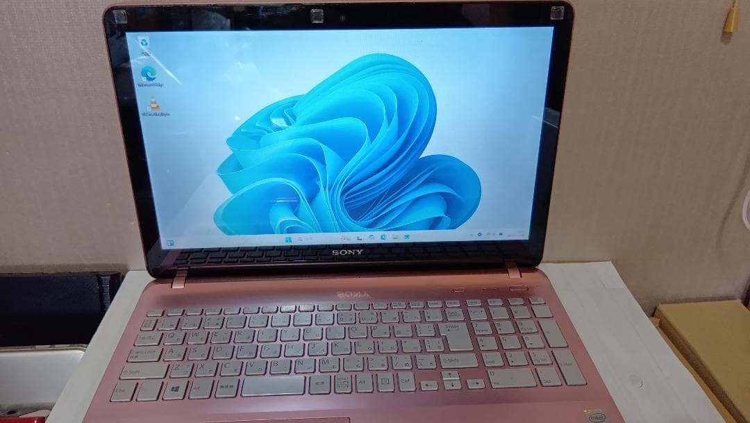 Sony/Vaio SVF1531A1J 第4世代i3 タッチパネル＆BD