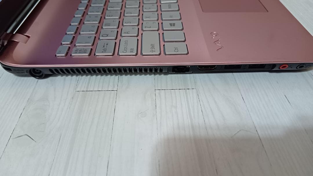 Sony/Vaio SVF1531A1J 第4世代i3 タッチパネル＆BD