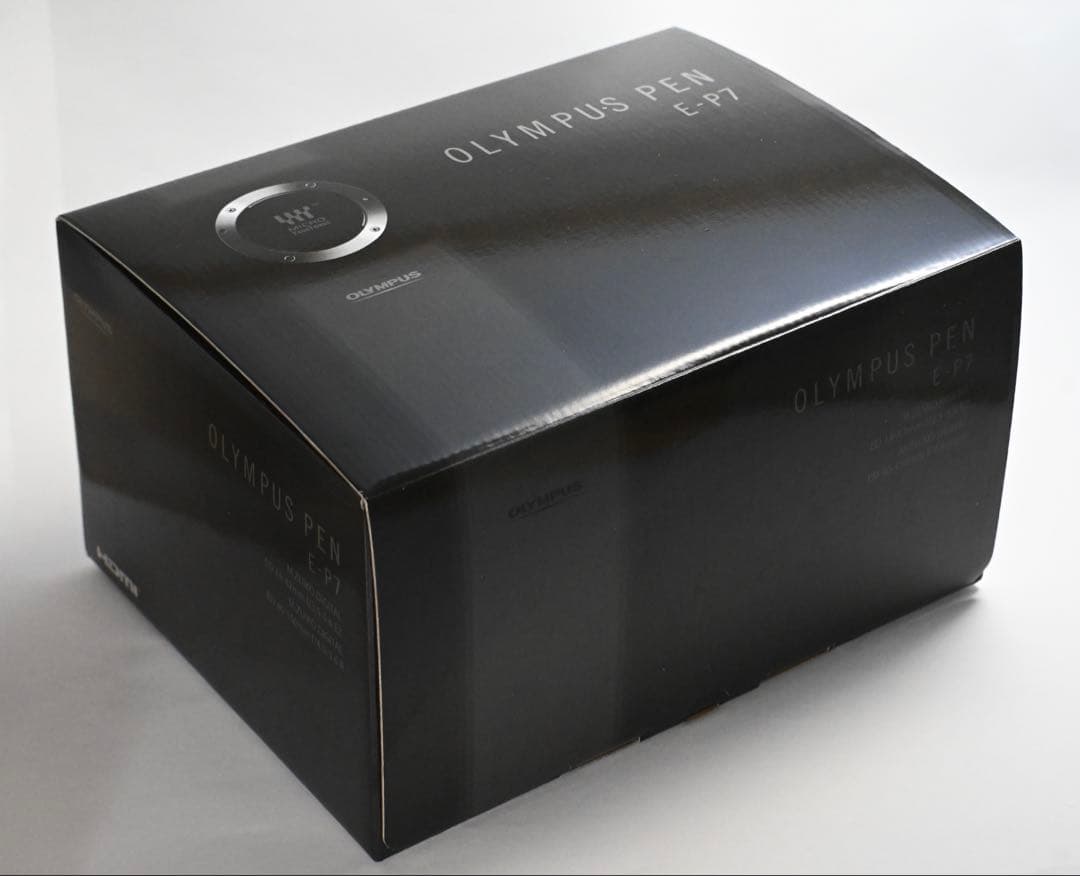 【新品同様】OM SYSTEM PEN E-P7 EZダブルズームキットブラック