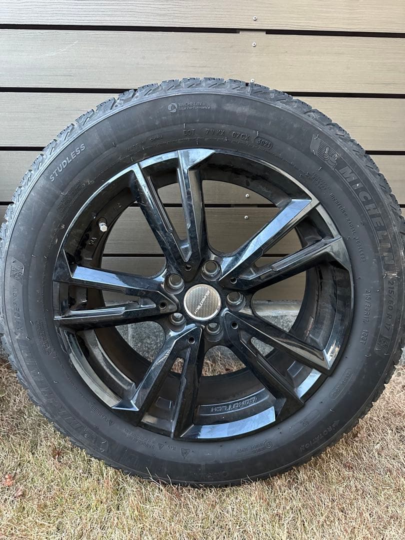 【サム】ベルランゴ／リフター　スタッドレスタイヤ215/60R17 4本