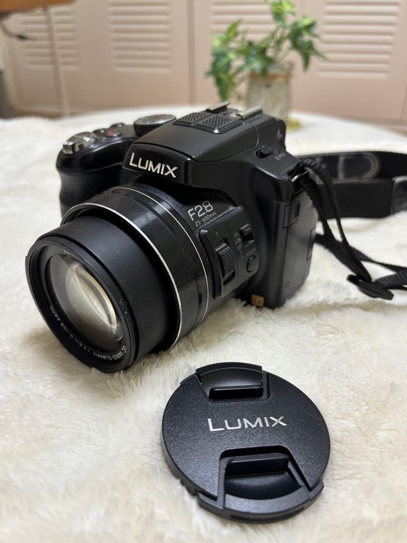 Panasonicコンパクトデジタルカメラ DMC-FZ200