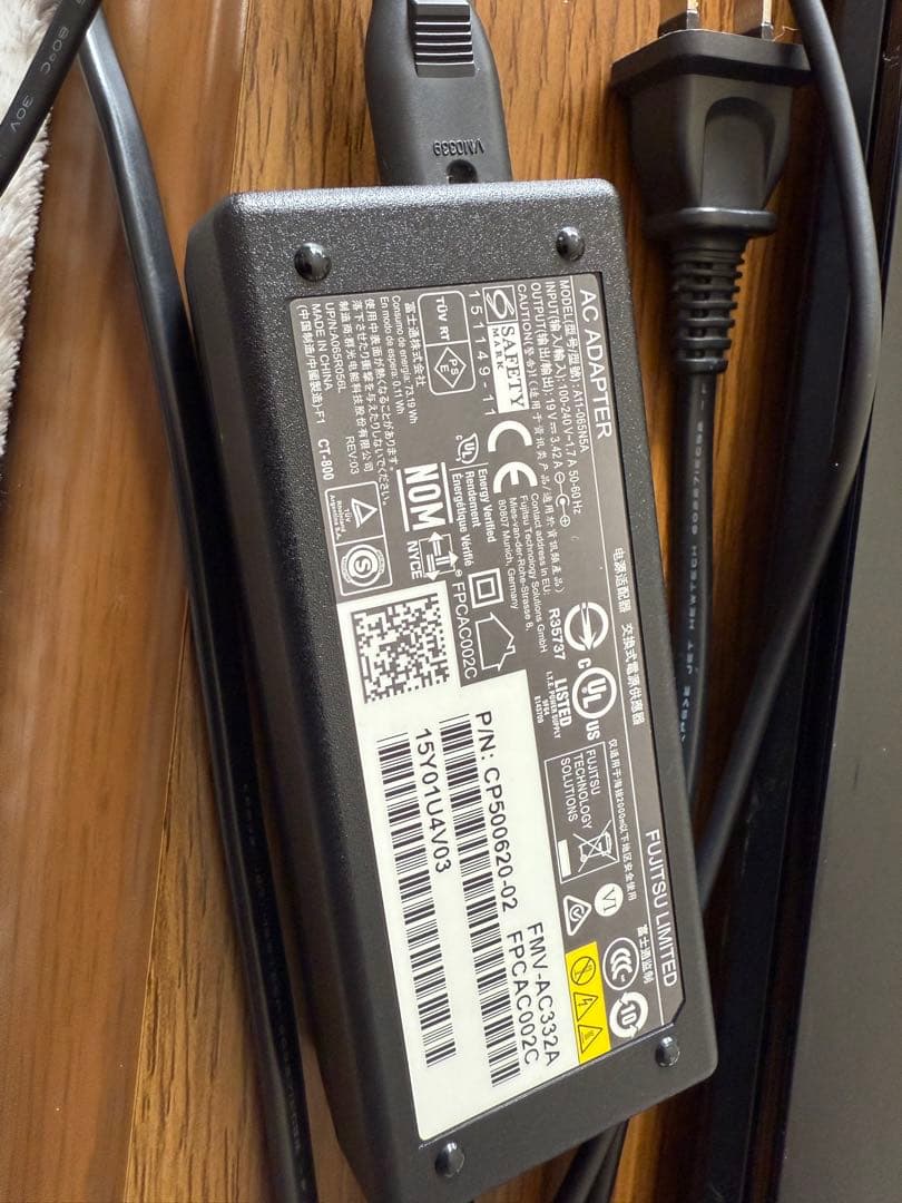 FMV LIFEBOOK AH53/A3 FMVA53A3B シャイニーブラック