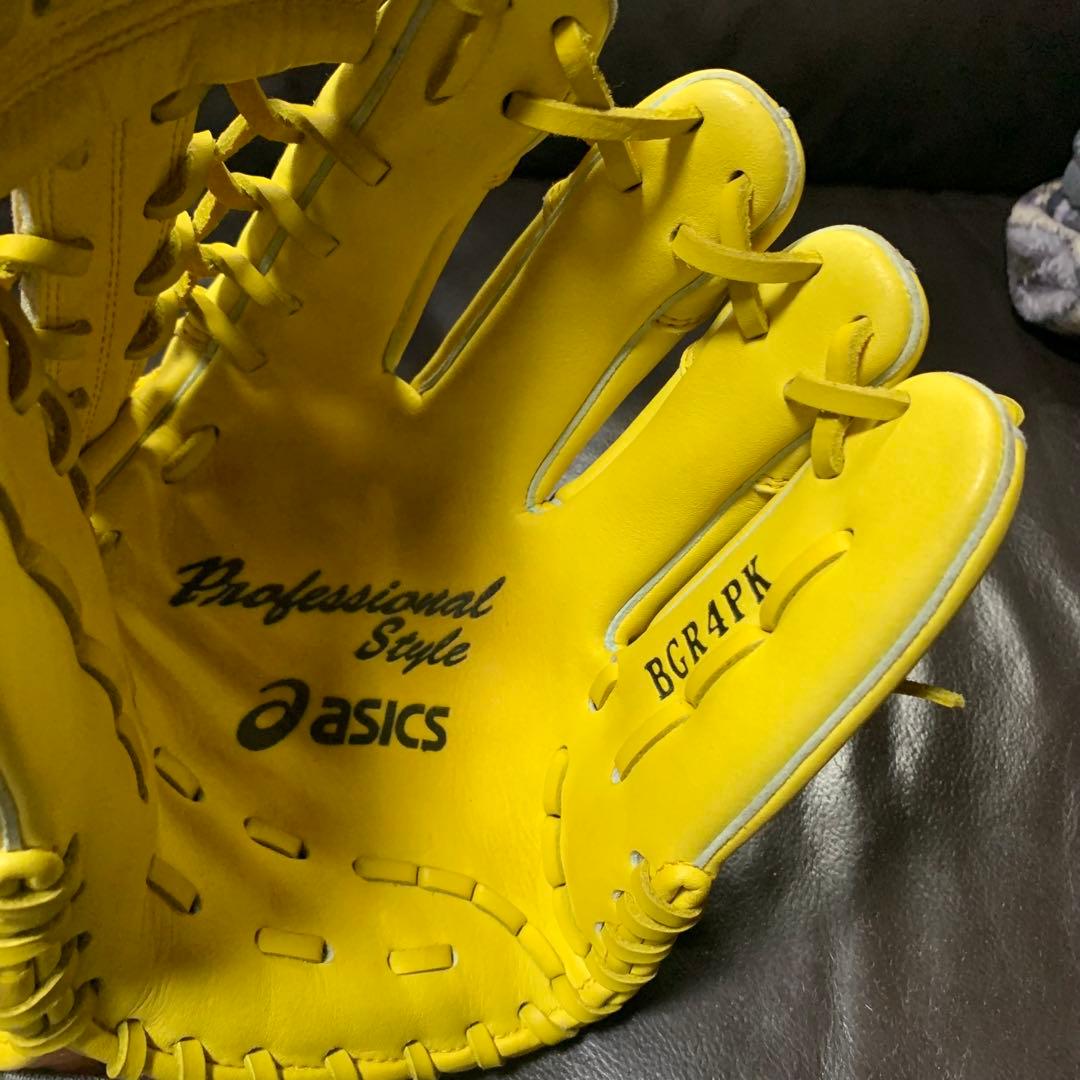 asics イエロー 軟式内野手グローブ プロフェッショナルスタイル　井口モデル