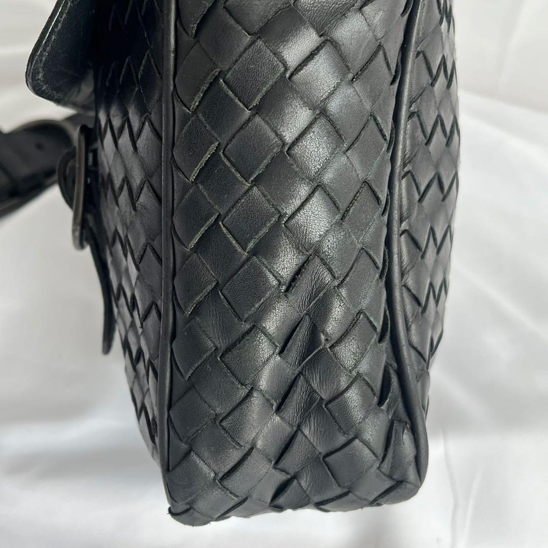✨️極美品✨️ BOTTGAVENETA イントレチャート ショルダーバッグ　黒