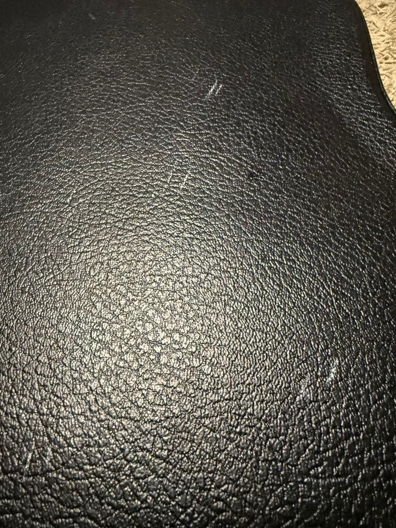 Martin & Co. 黒いレザーギターケース