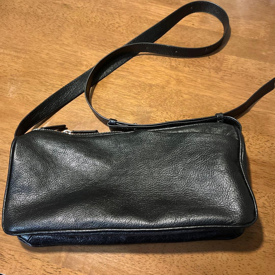 ear PAPILLONNERミニスワローマチショルダーバック 本革レザー