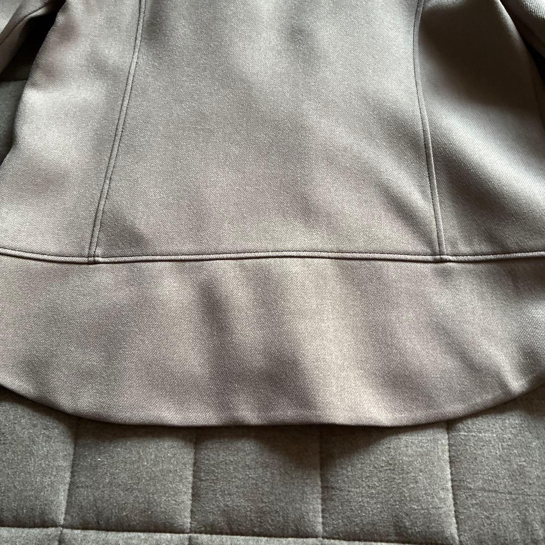 fu新品　ベージュジャケット　QUAR ee