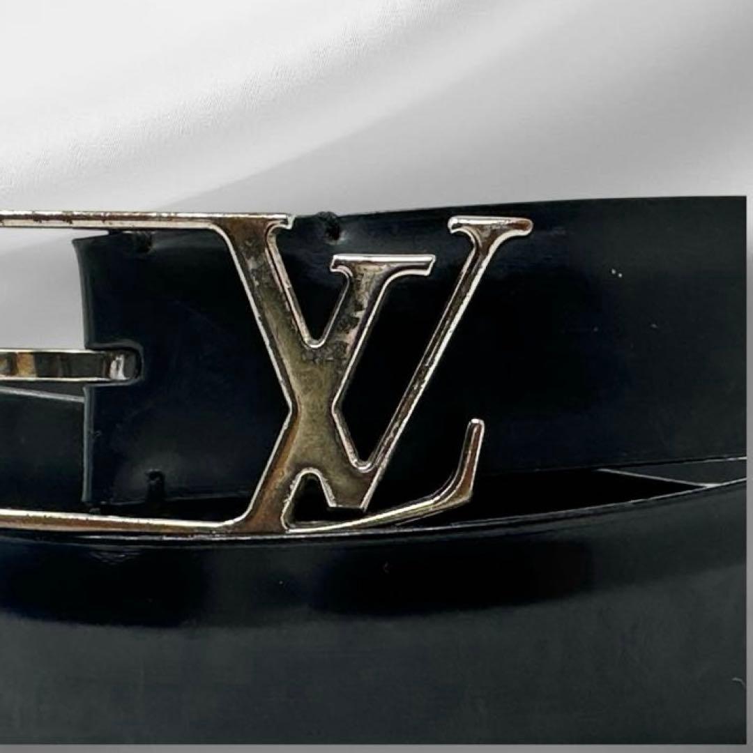 ルイヴィトン　レザー　ベルト　LVバックル　メンズ