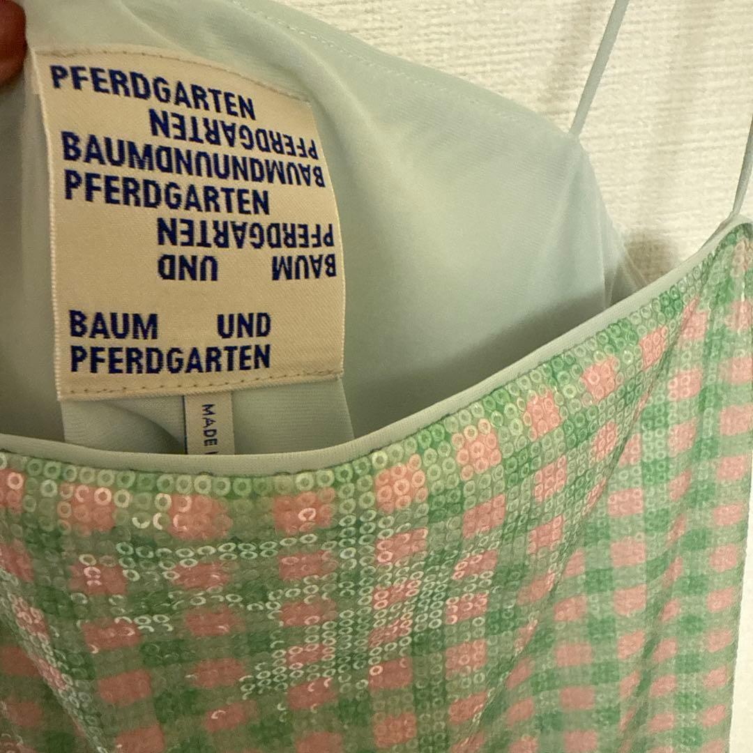 バウムウンドヘルガーデン　スパンコールキャミソール