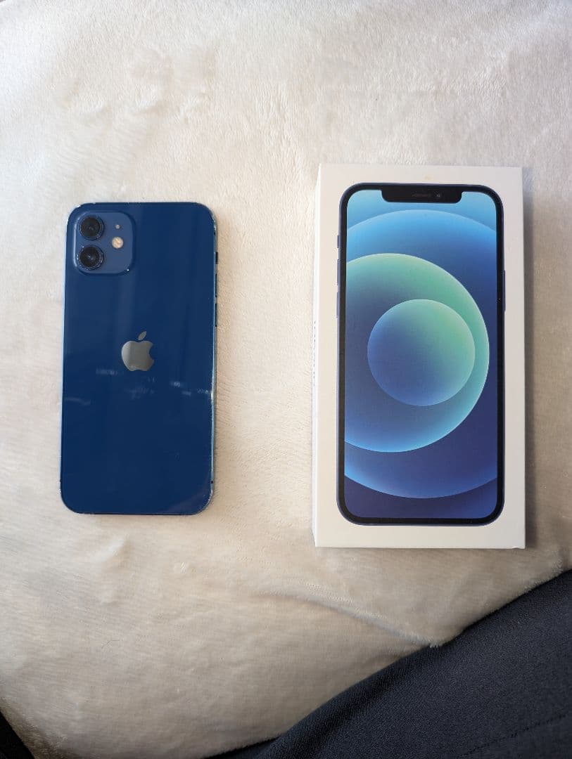 ​【SIMフリー】Apple iPhone 12 64GB ブルー