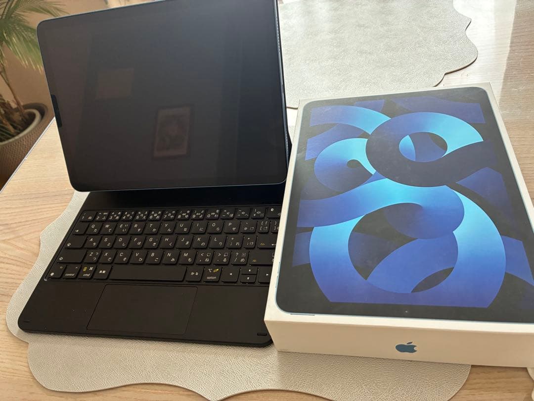 iPad Air(第5世代)・Magic Keyboard 互換品セット