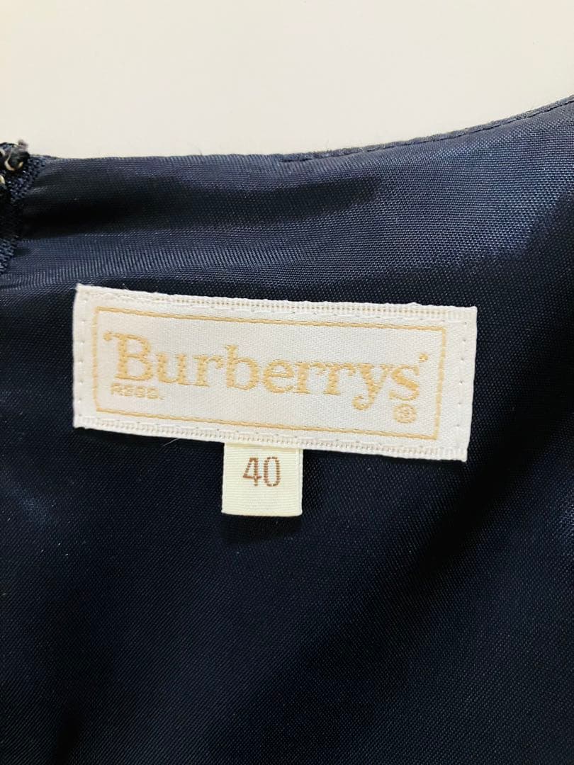 バーバリーワンピーススーツ