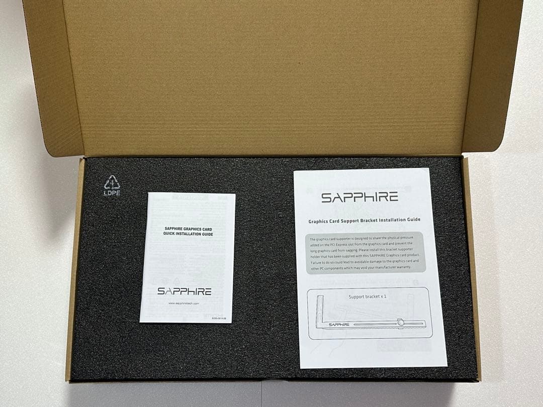 グラフィックボード・グラボ・ビデオカード Sapphire Radeon RX 7800 XT 16GB