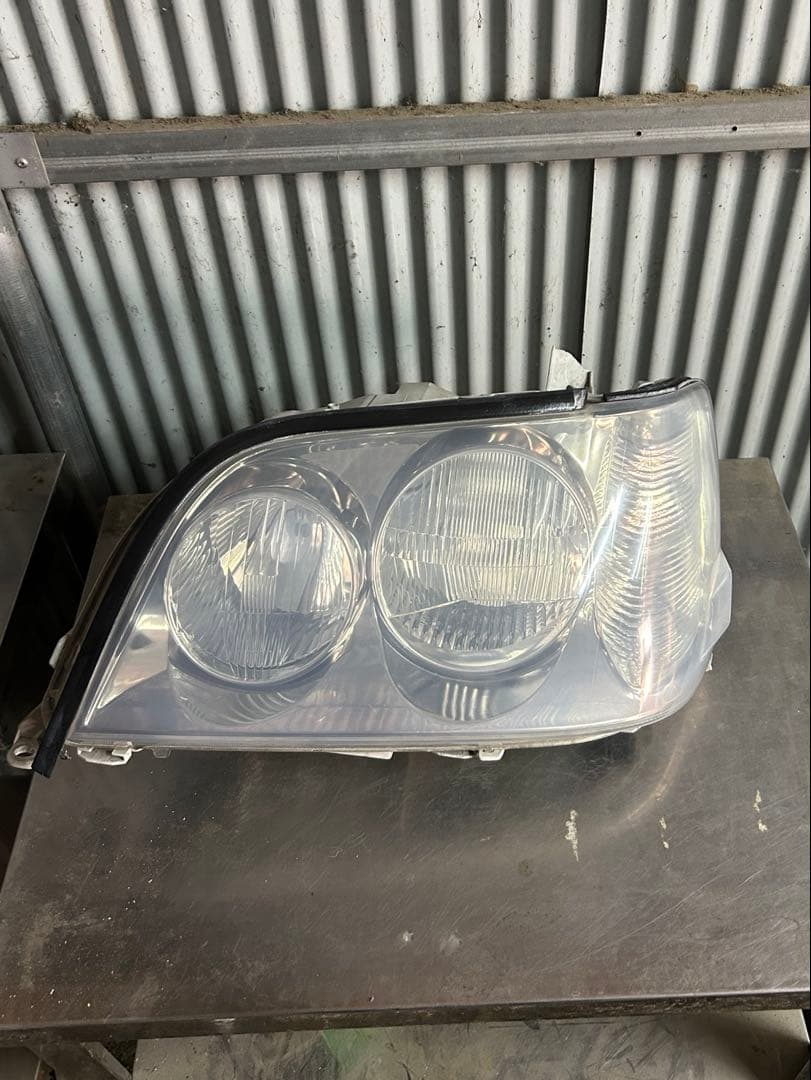 jzs171 クラウンアスリート ヘッドライト