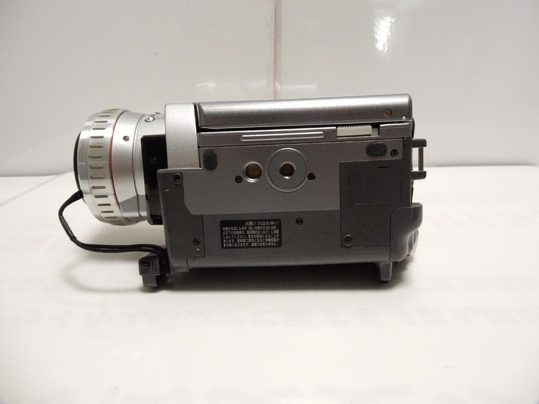大人気　動作品　Mini DV　パナソニックビデオカメラ　NV-GS100