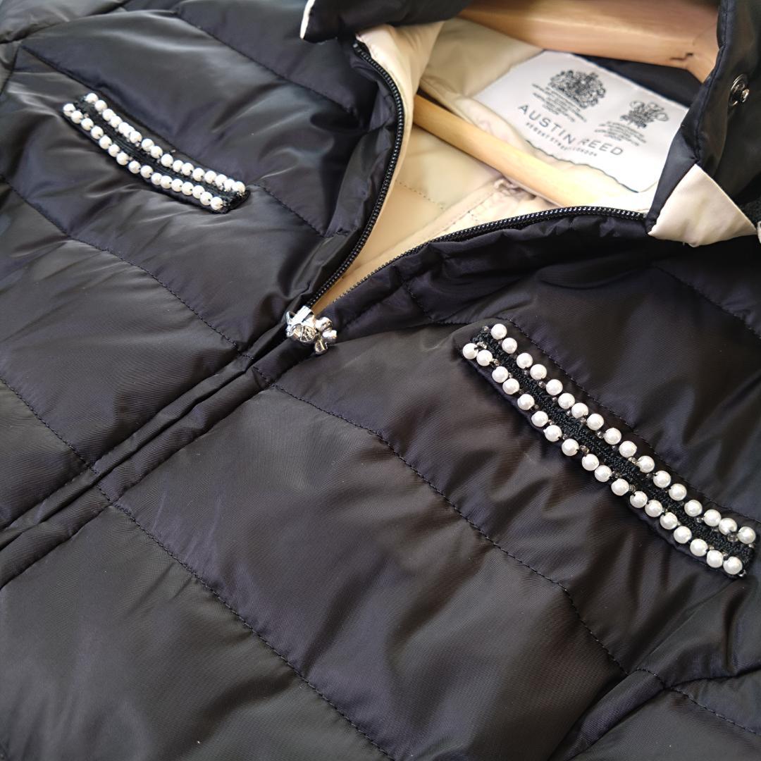 オースチンリード フード付きダウンコート　L40　ビジュー装飾つき　黒　白　現行