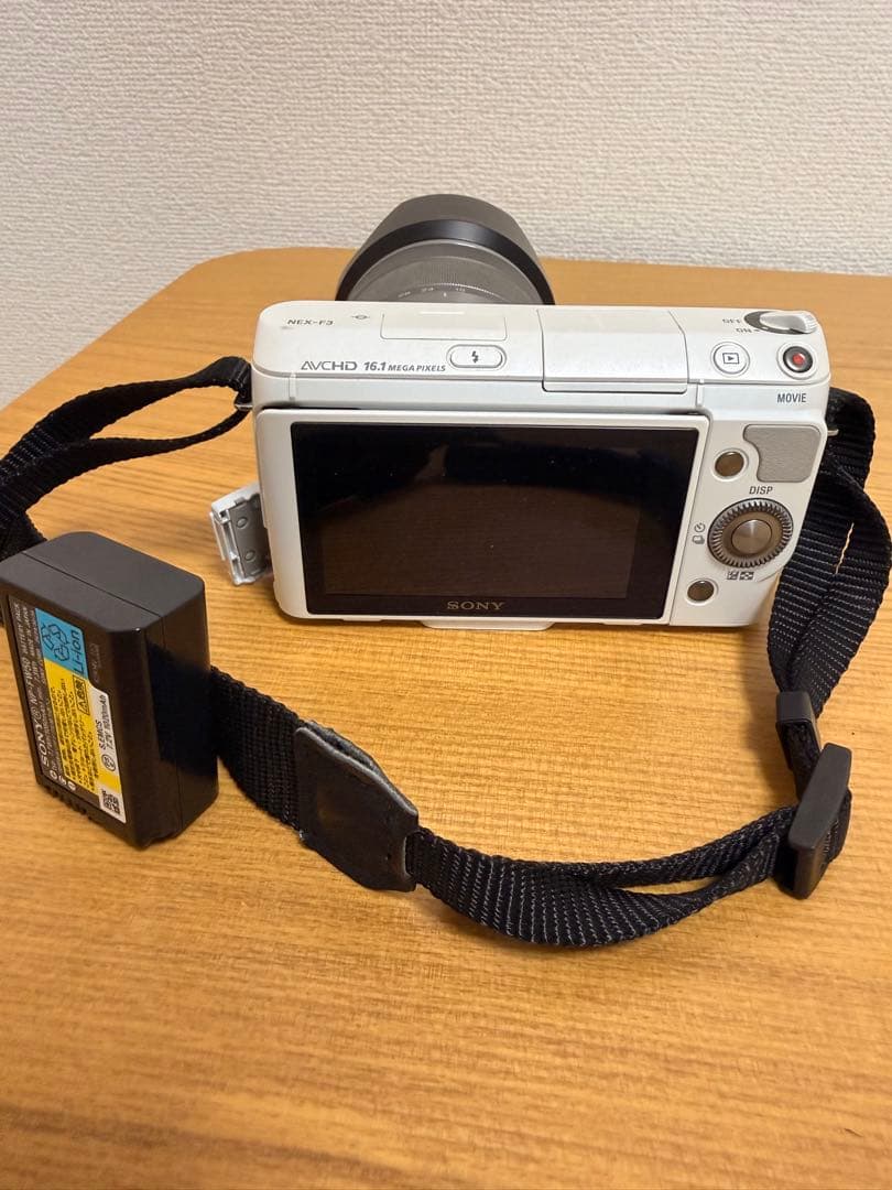 SONY ミラーレス一眼 ホワイト　NEX-F3