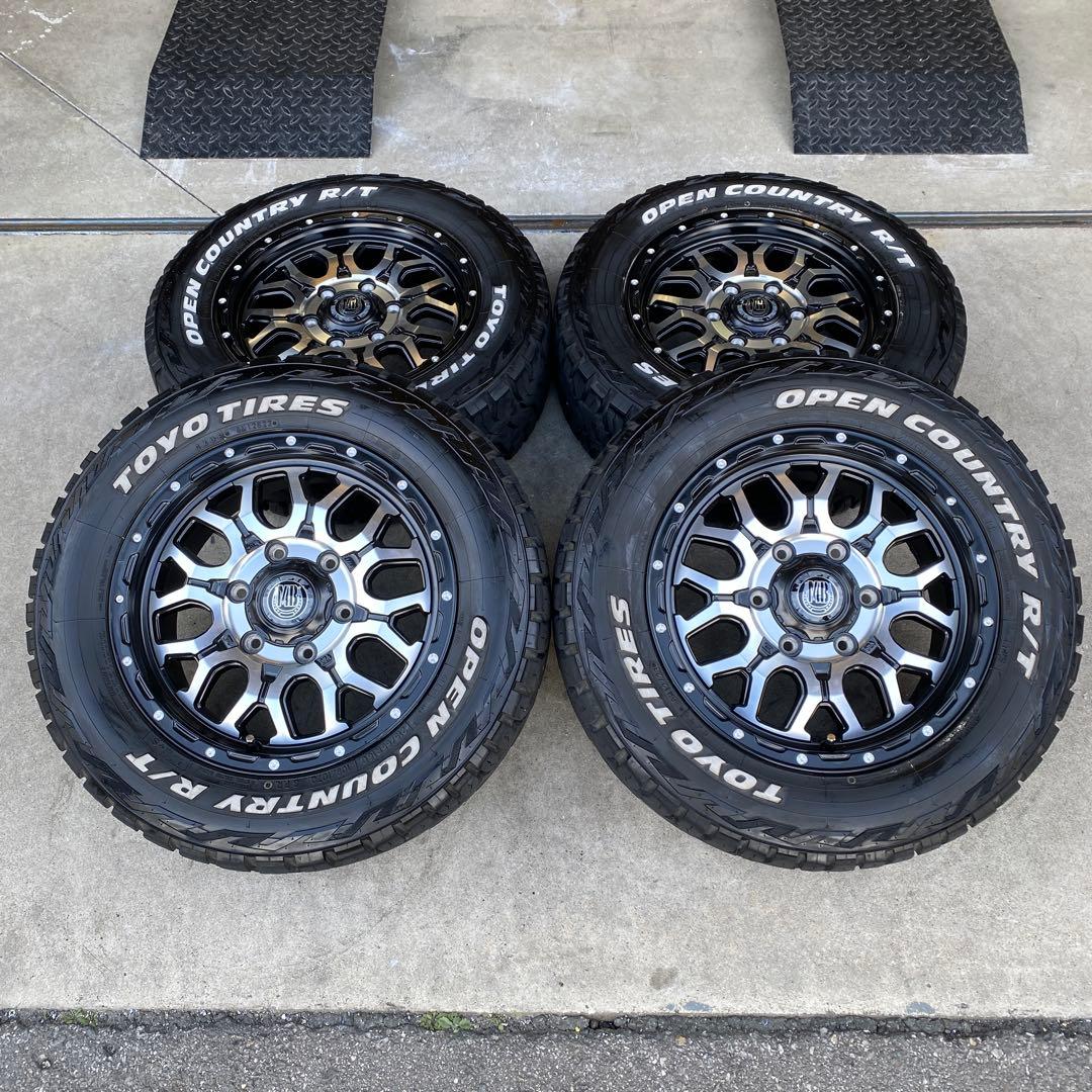 中古トーヨーオープンカントリーR/Tタイヤホイールセット　200系ハイエース