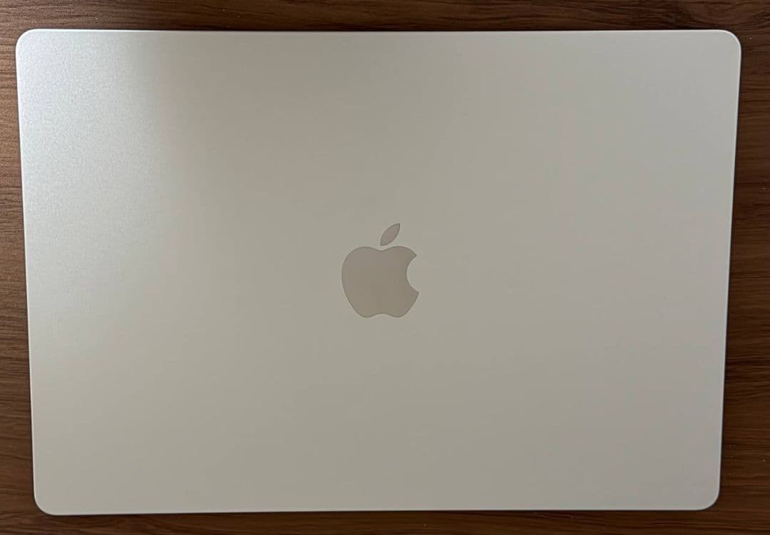 MacBook Air M4 メモリ16GB/SSD512GB 15インチ